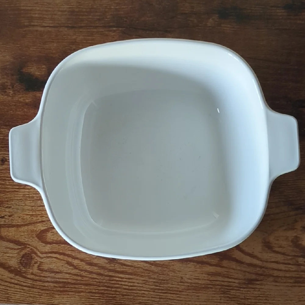 Vintage Corningware White Baking Dish with Blue Cornflower Floral Pattern 1.5 Qt